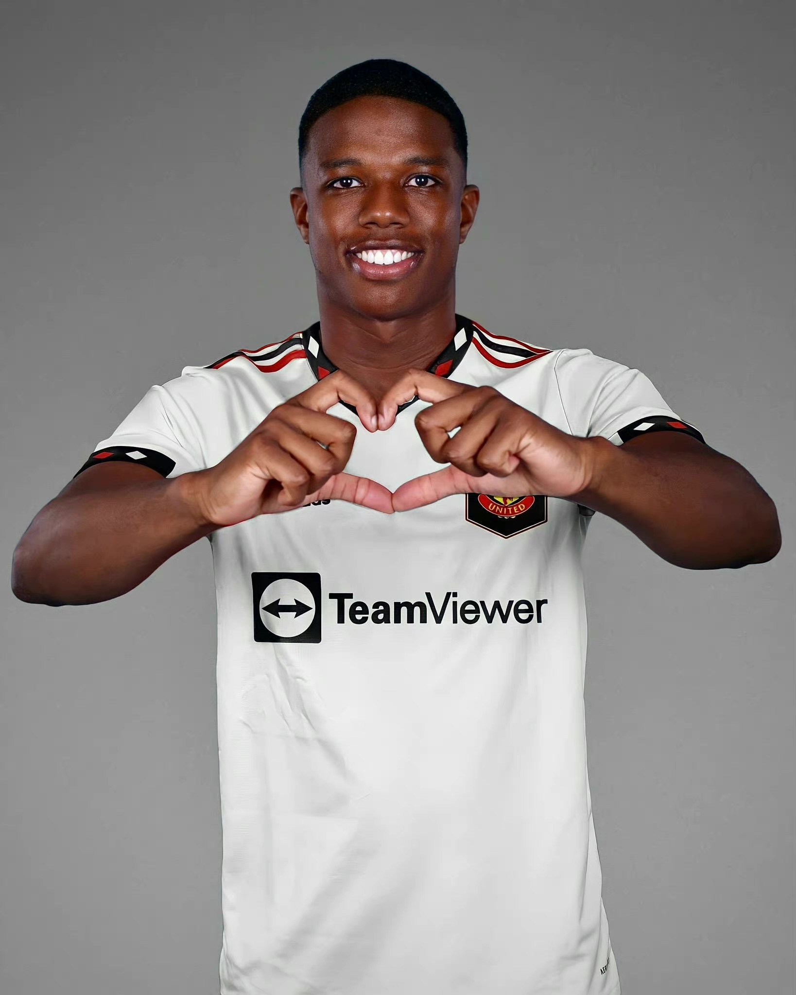 NBA常规赛国际比赛日走向成谜，费耶诺德主帅复盘，管理层满意，资深球员宣示担当的简单介绍乐鱼体育赛事直播